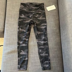 NWT Athleta ultimate camo 7/8 tights